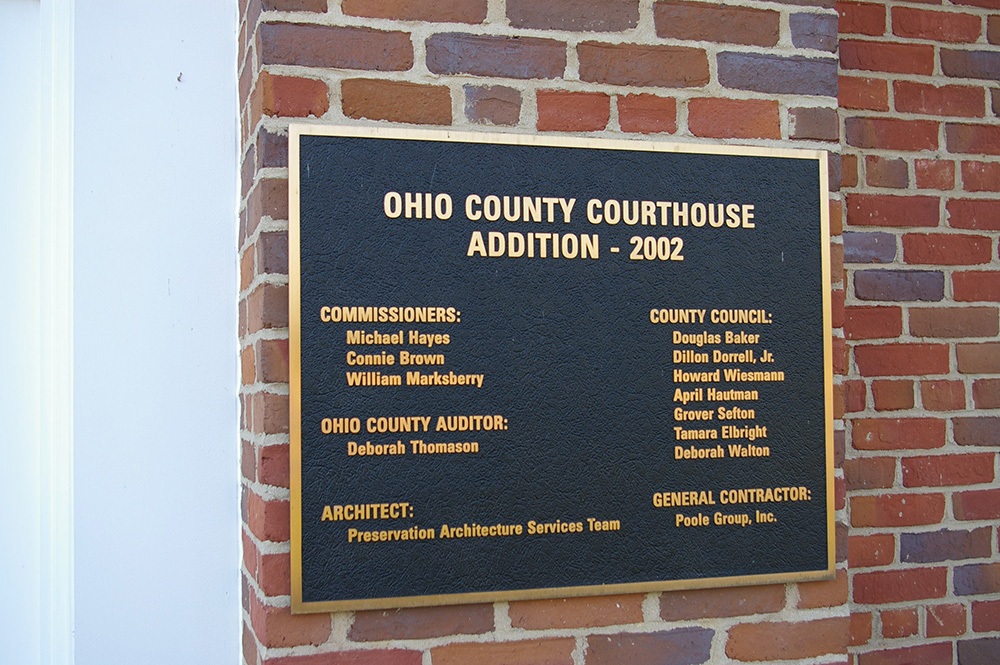 0903i-i08