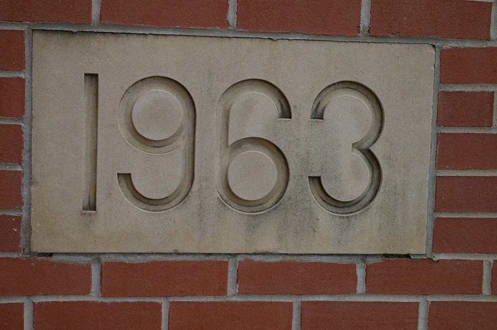 0690i08
