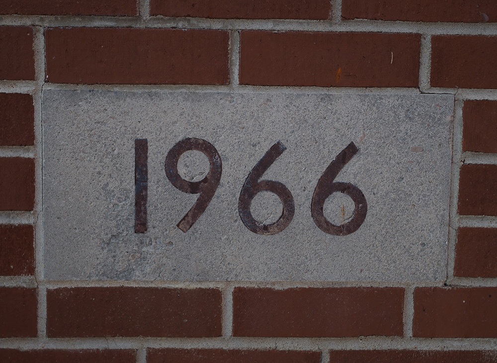 680o16