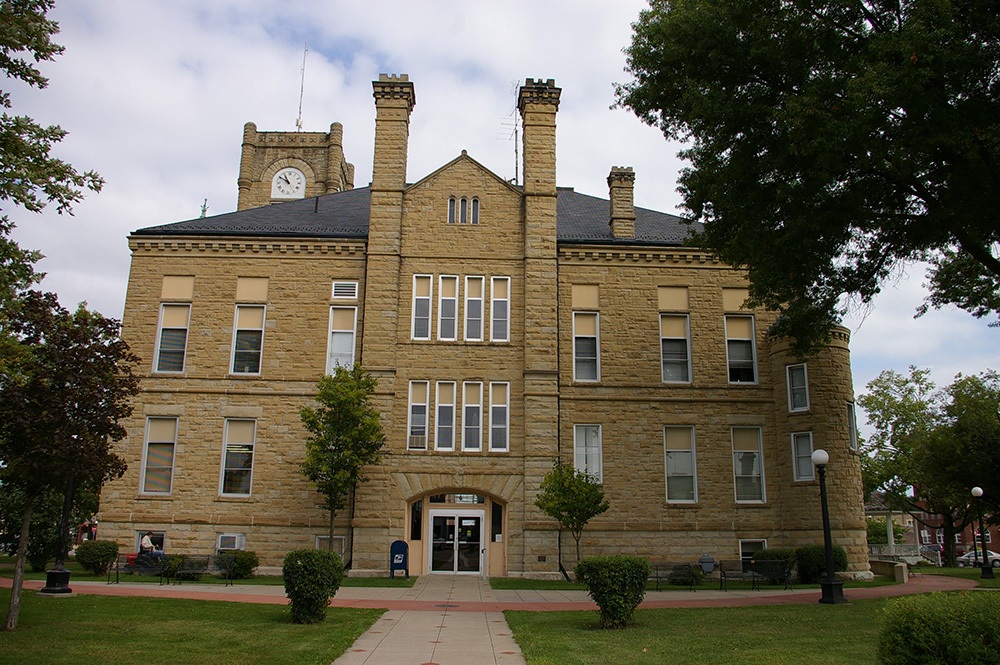 1037i08