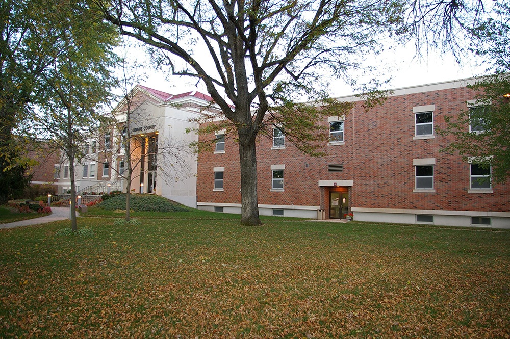 0133i-i08