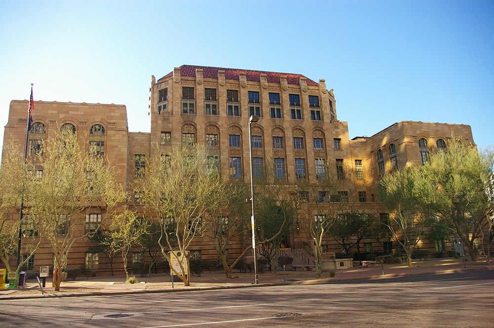0017az08