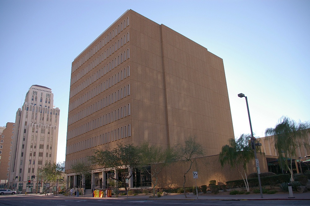 0031az08
