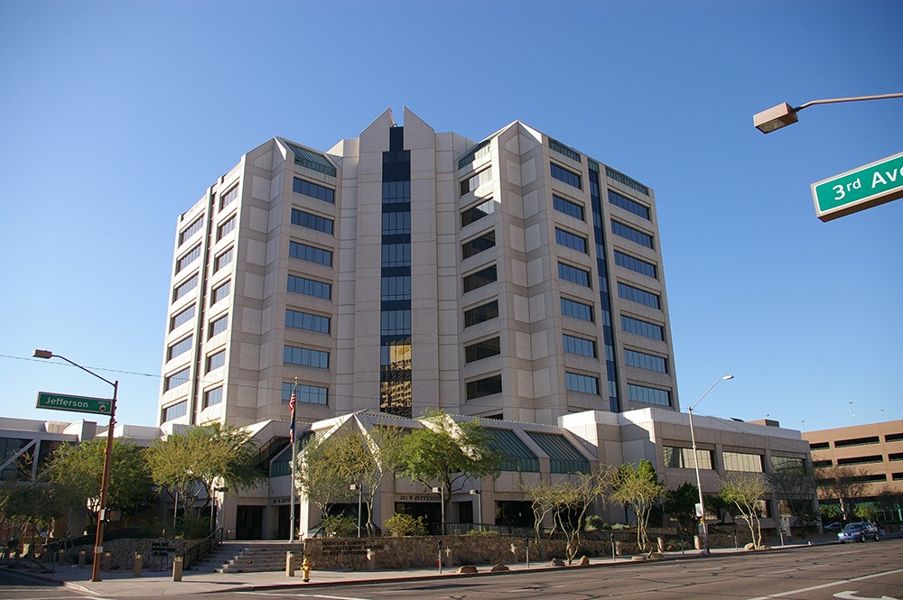 0032az08