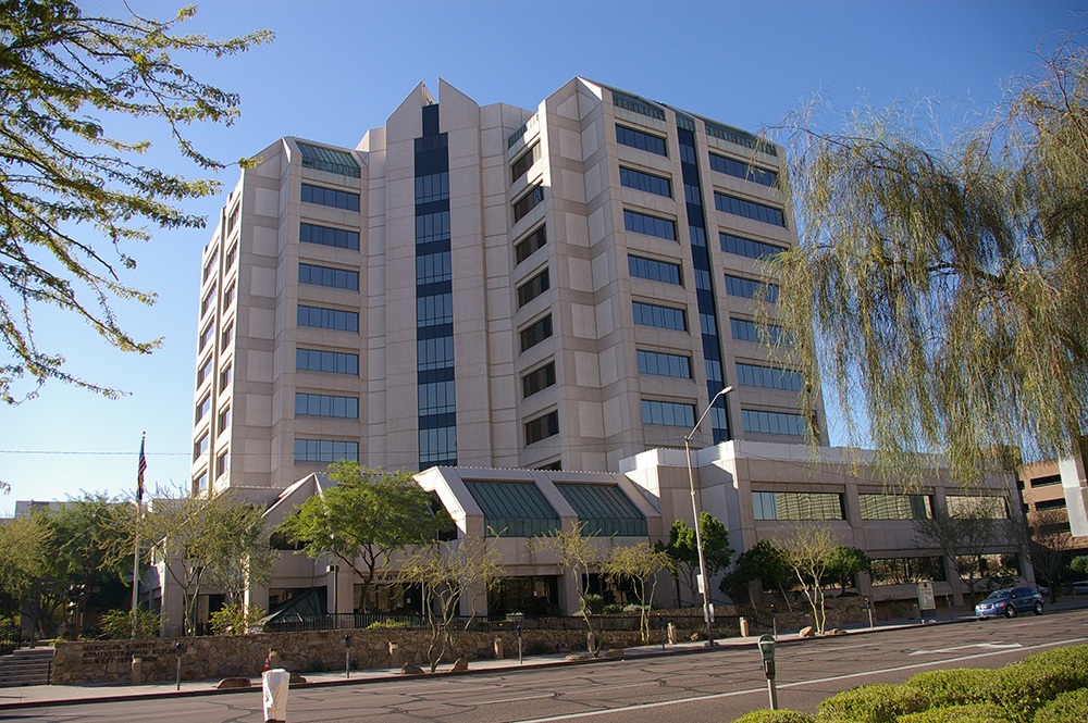 0034az08