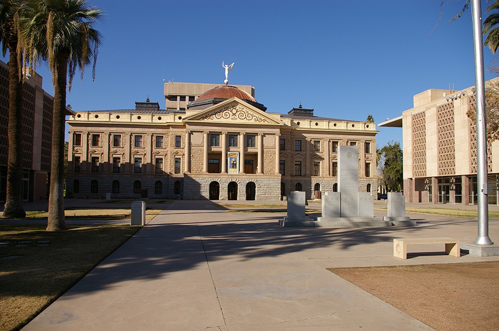 0064az08