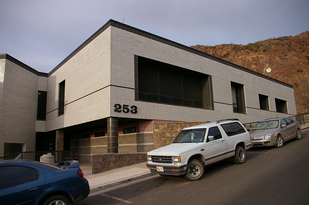 0558az08