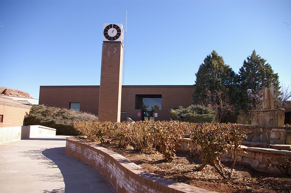 0601az08