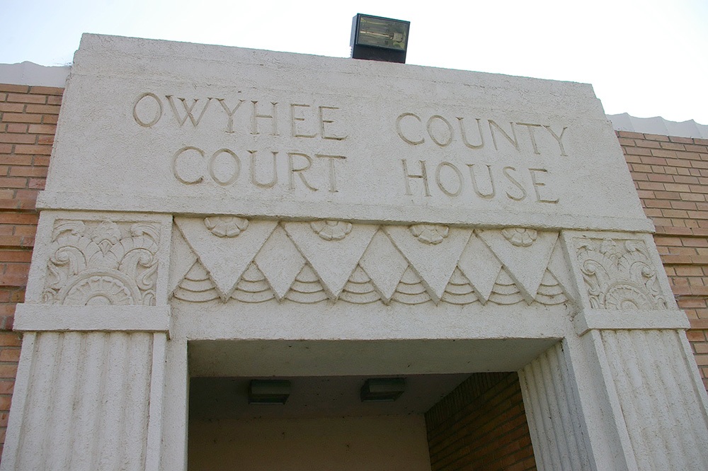 096o12