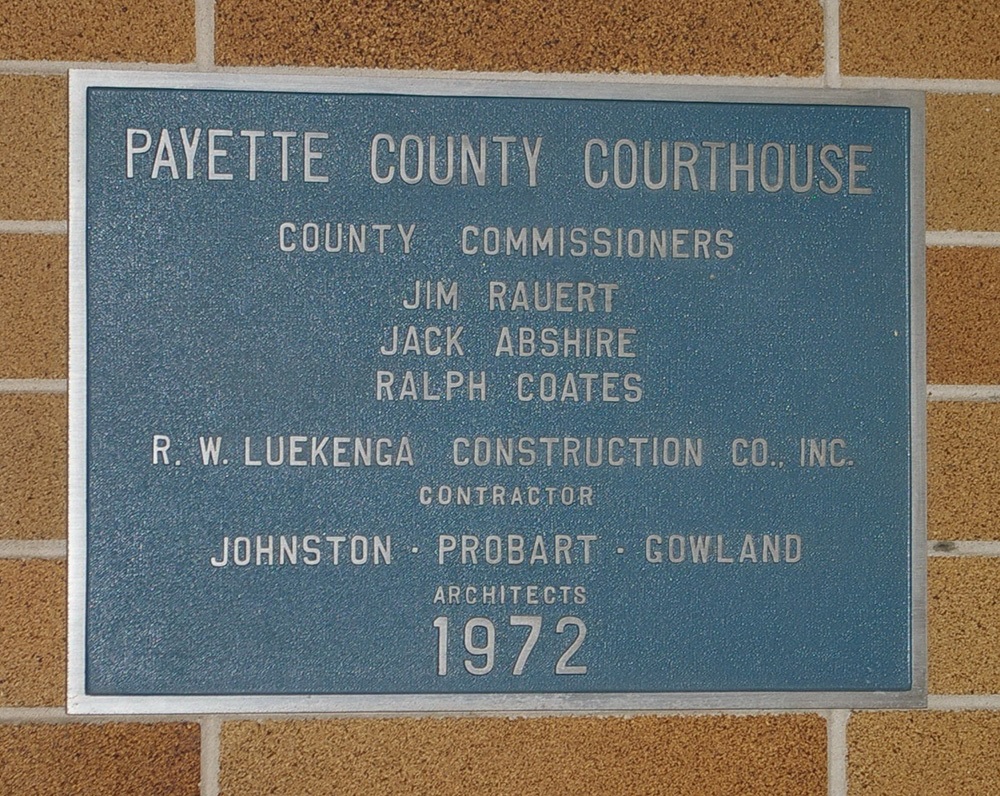 119o12