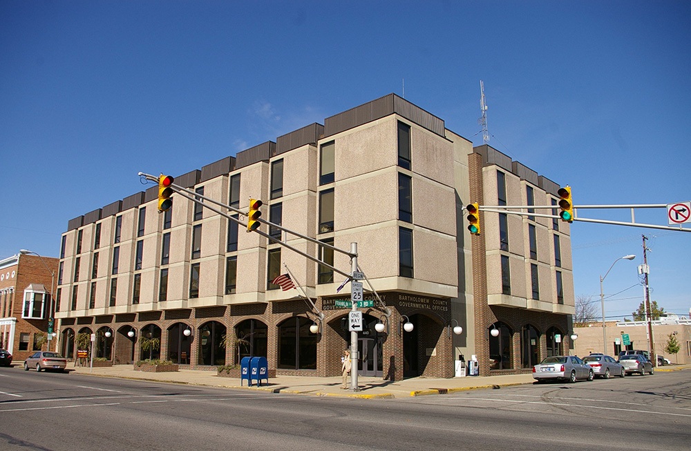 1010i-i08
