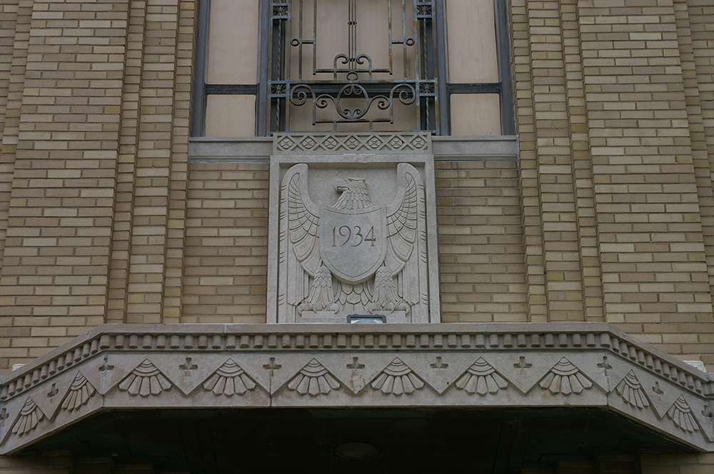 0467i08