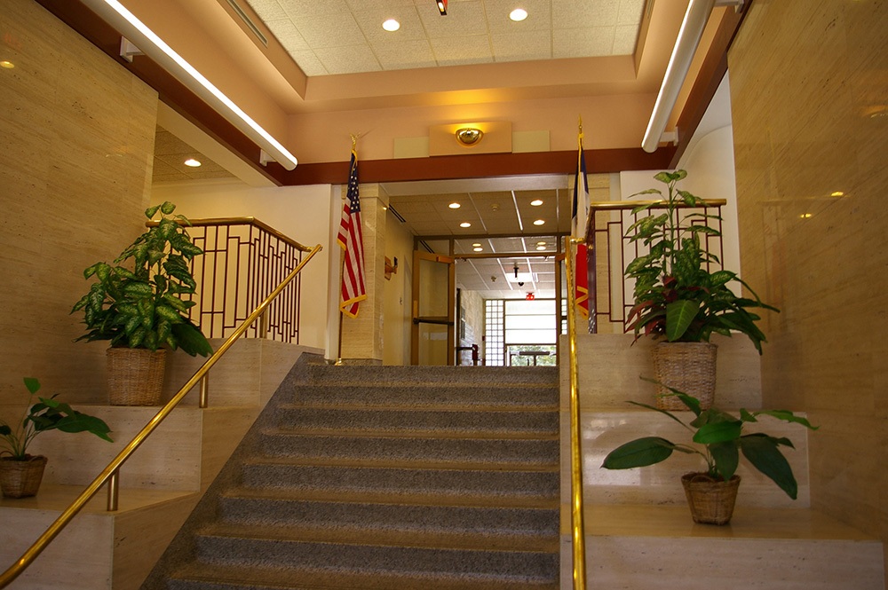 0863i08