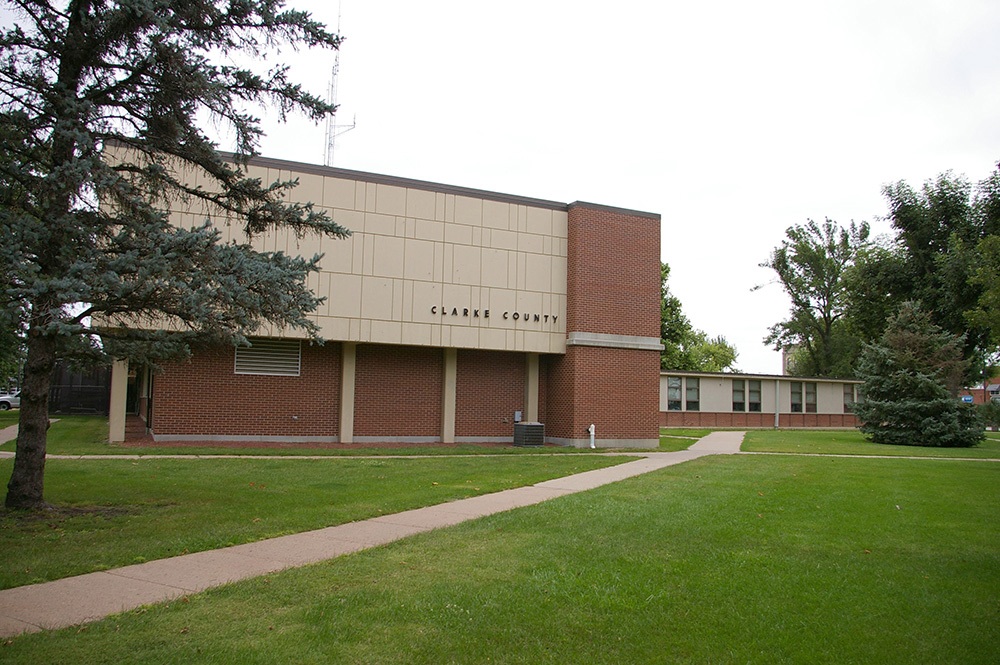 1006i08