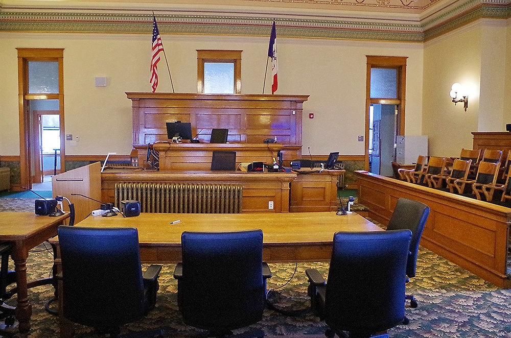 1019i24