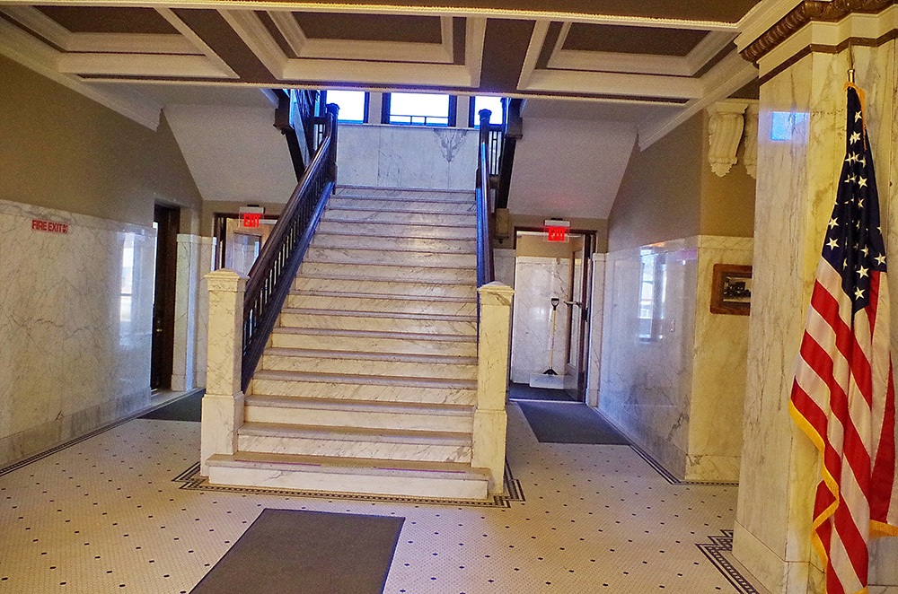 121i24