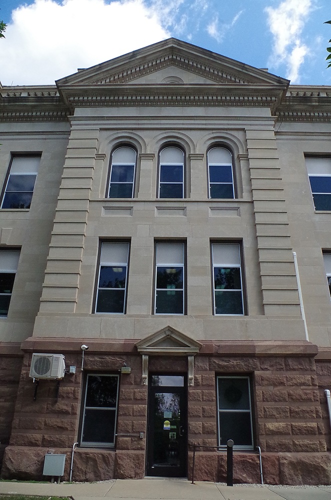 721m23