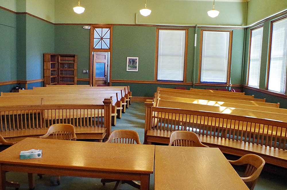 875i24