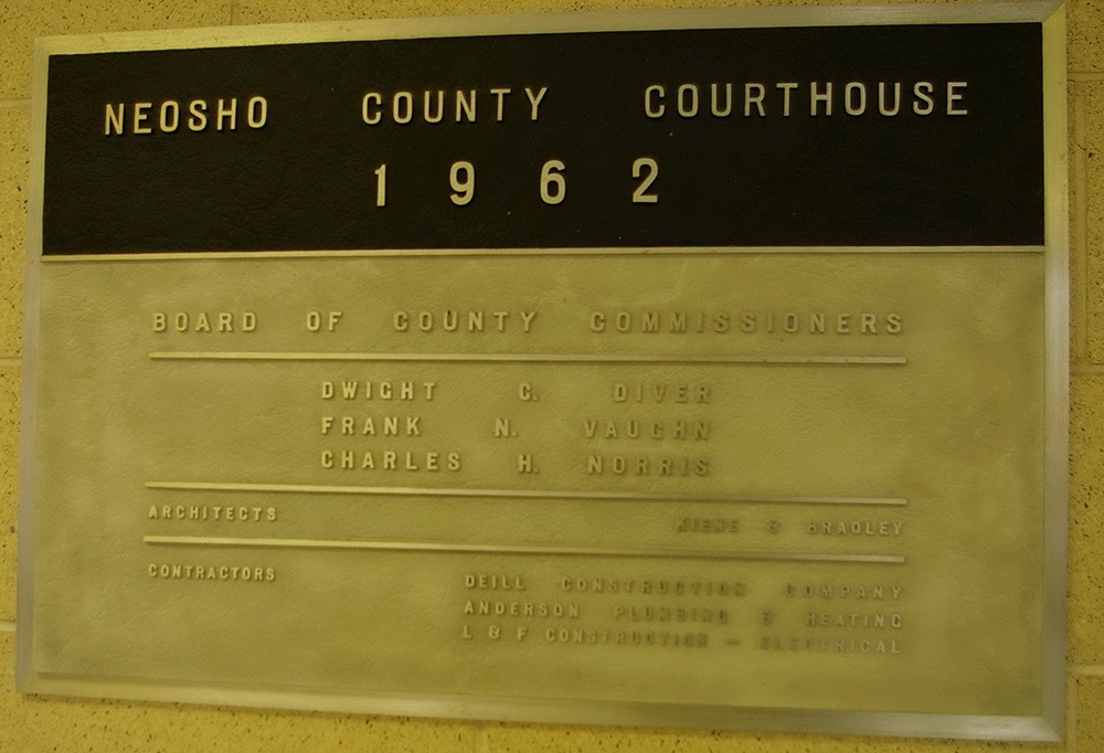 2329m09