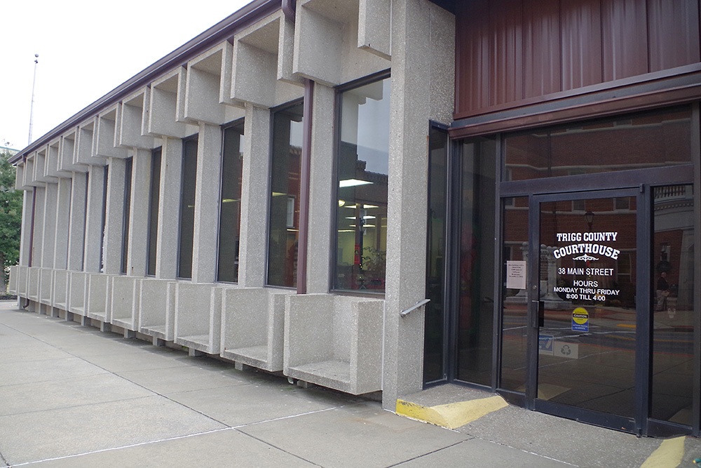 238t18