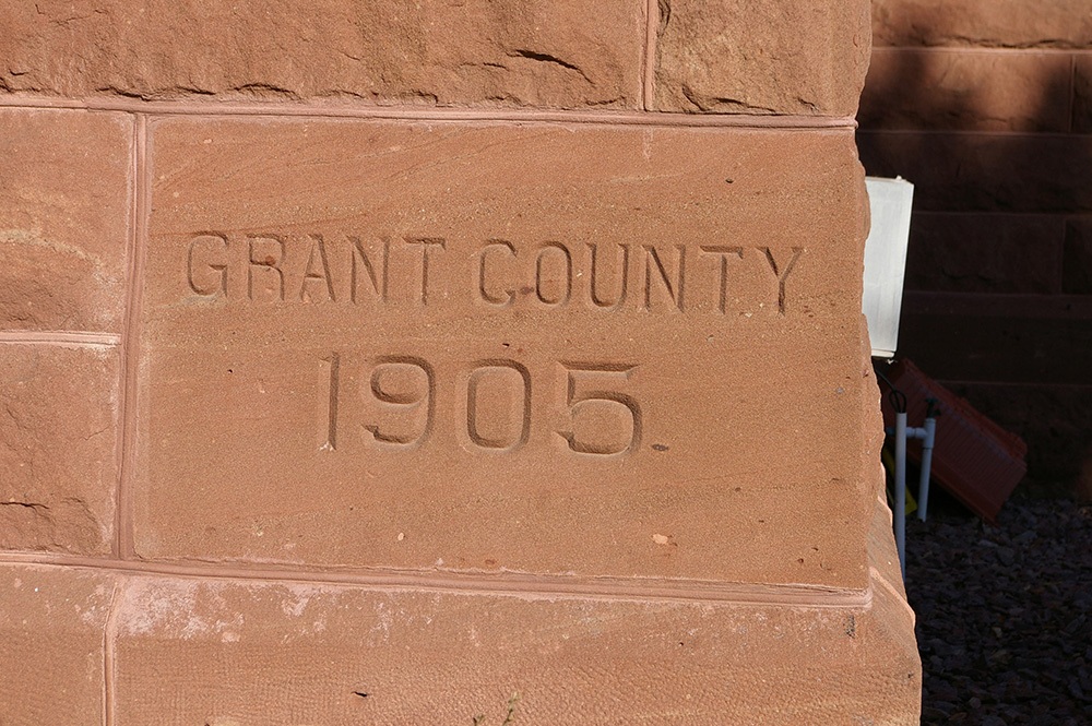 1904i-i08