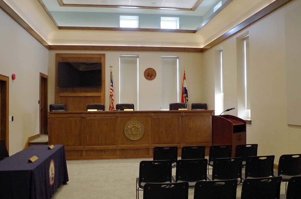 860M26
