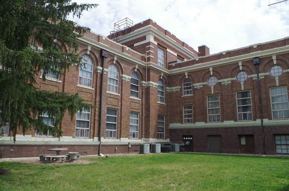 870M26