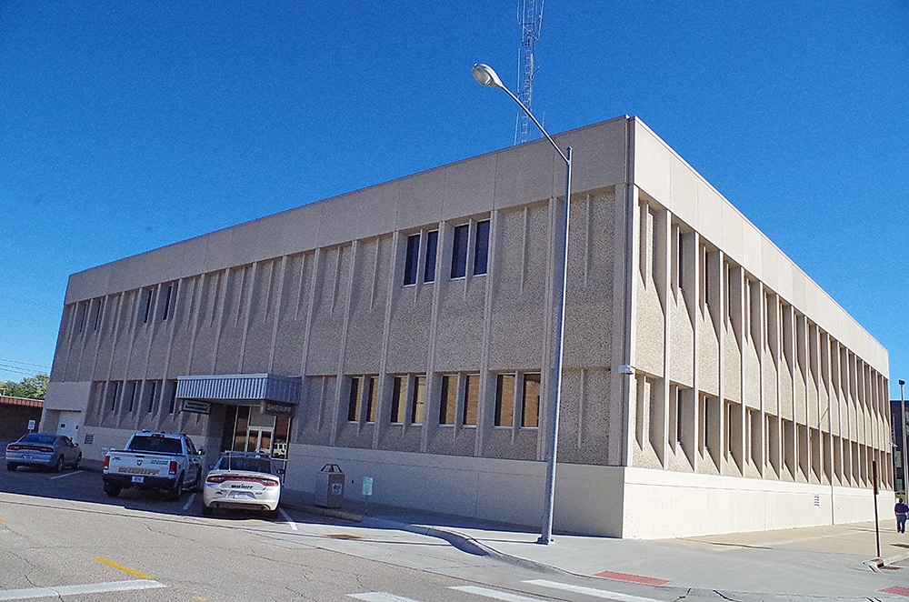 1071n23