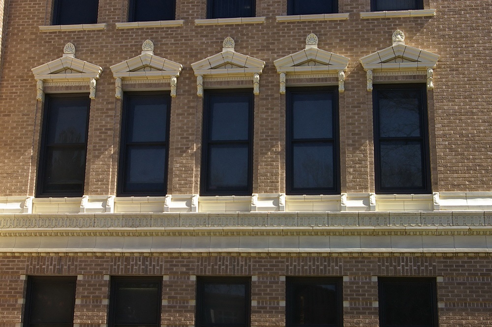 1904nm16