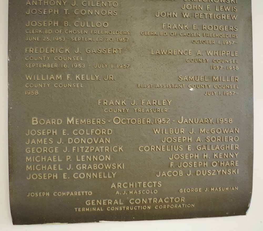 1233nj17
