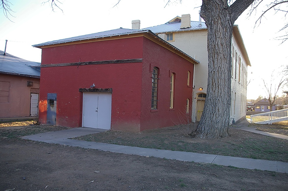 1569nm16