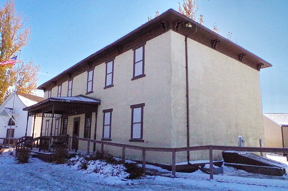 2253n23