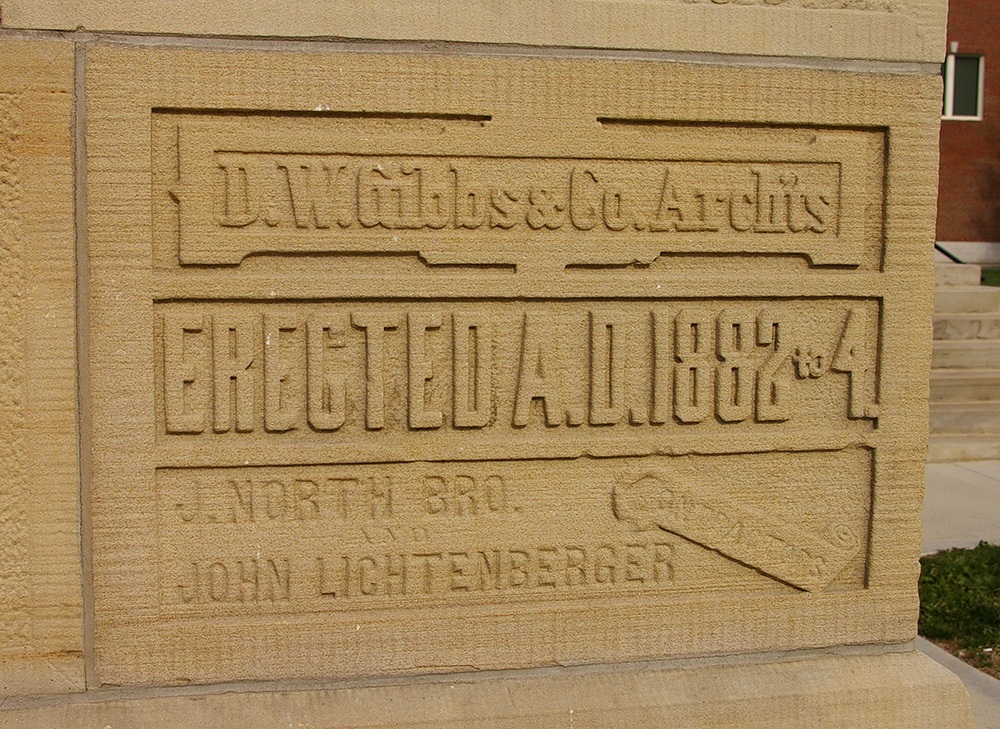 0273wv12