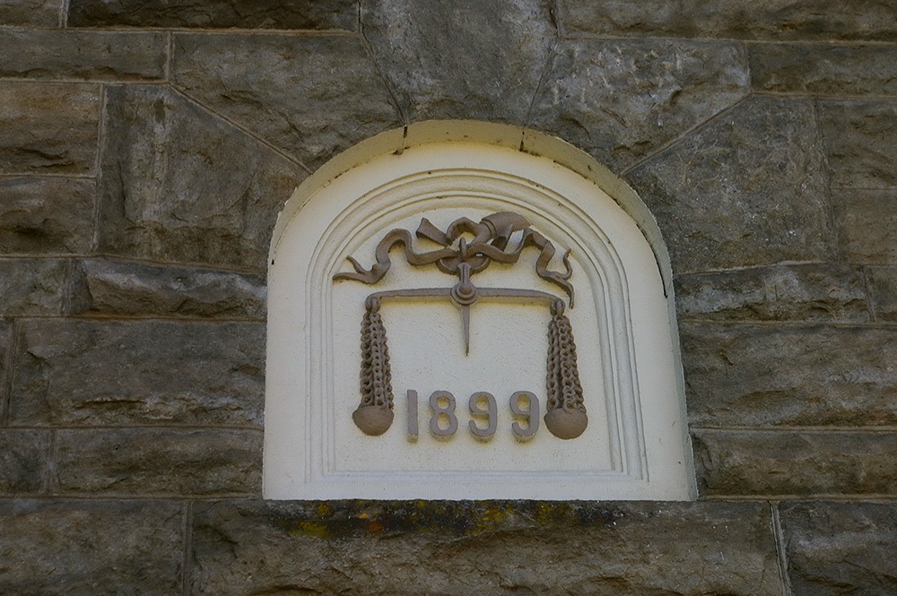 483o12