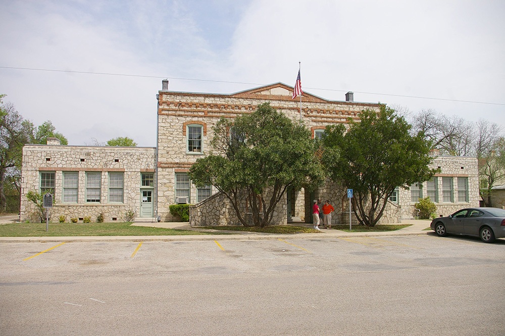1318t09