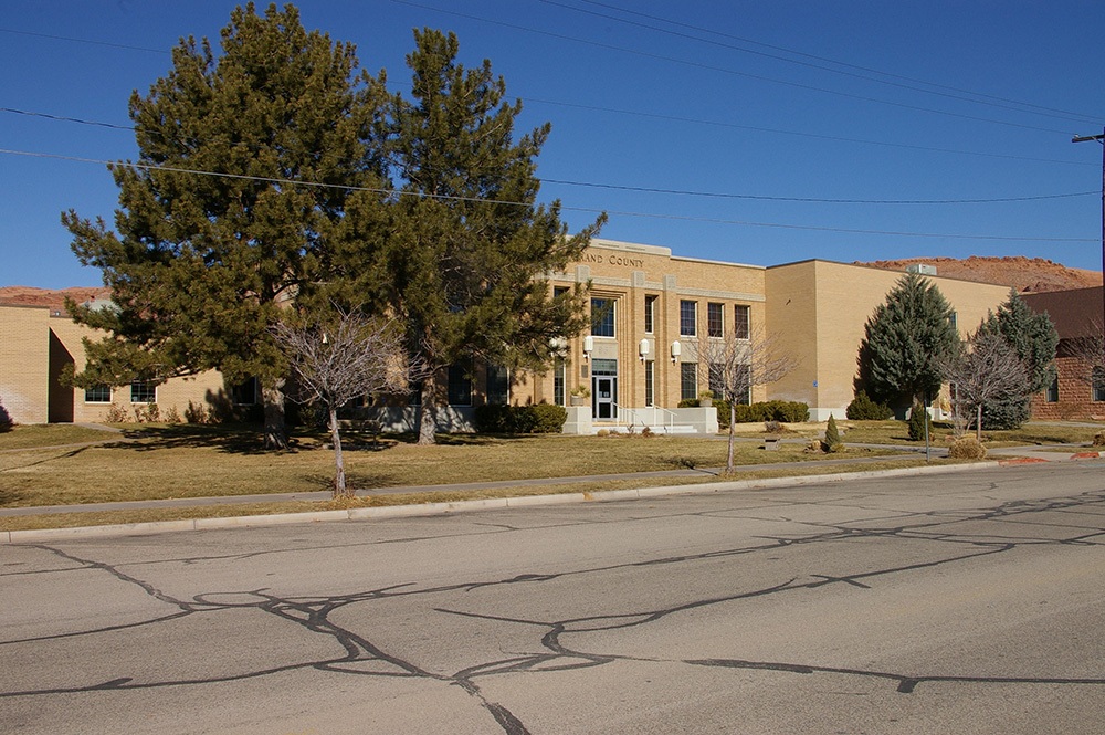 0901az08