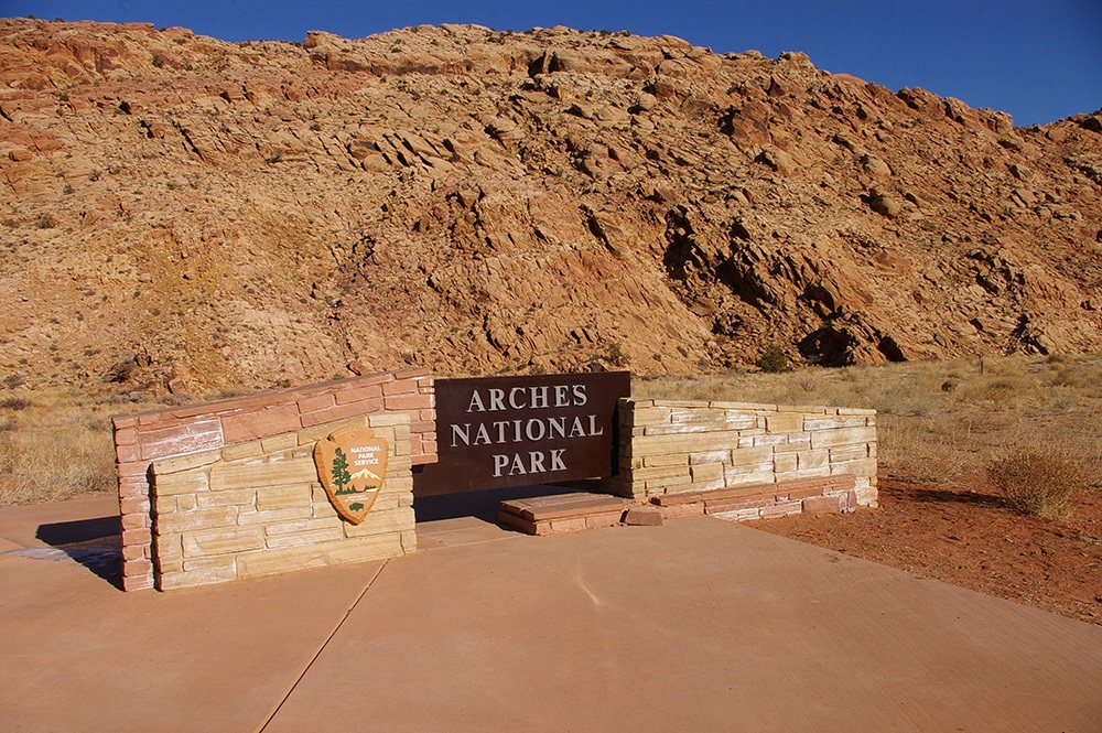 0911az08