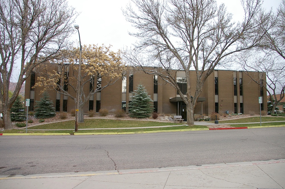 2435c13