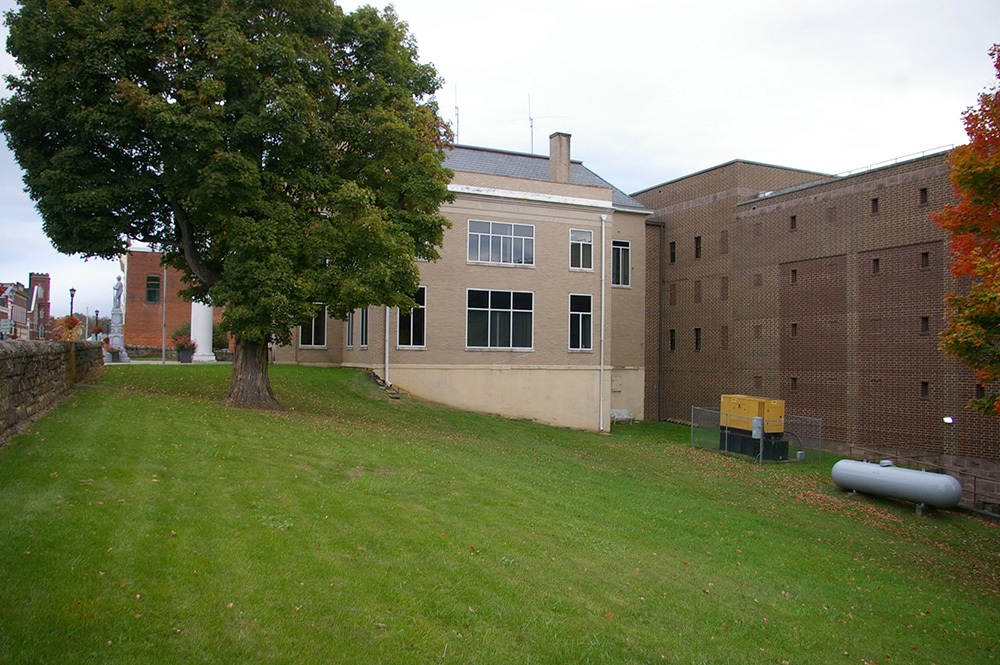 0842vm13