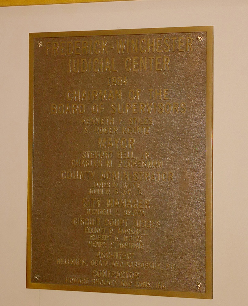 1748wv12