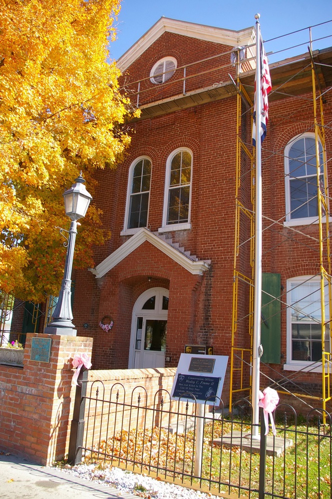 1045wv12
