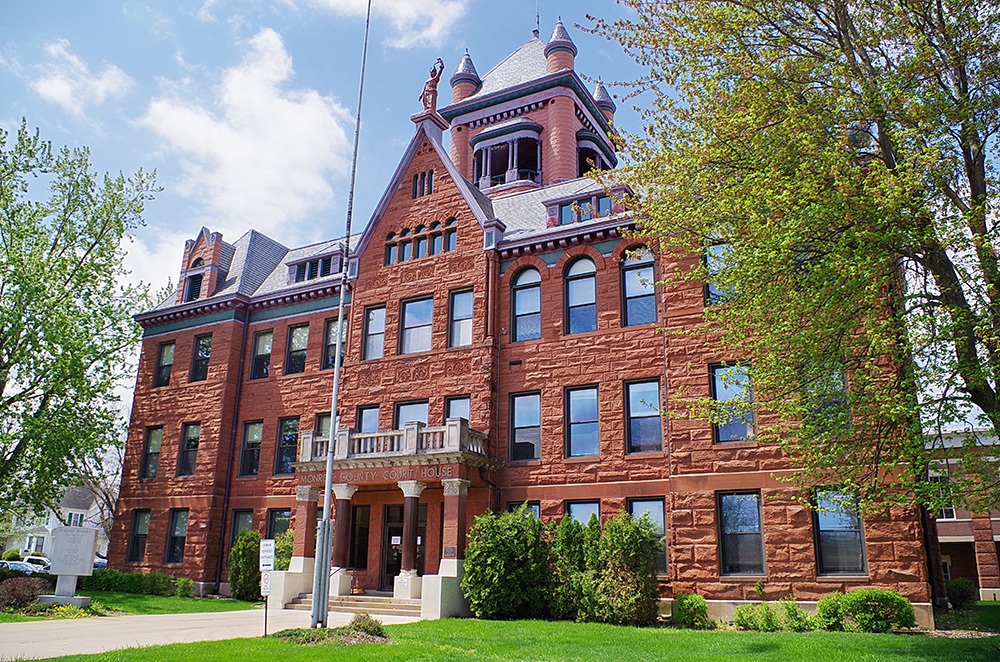 624m19