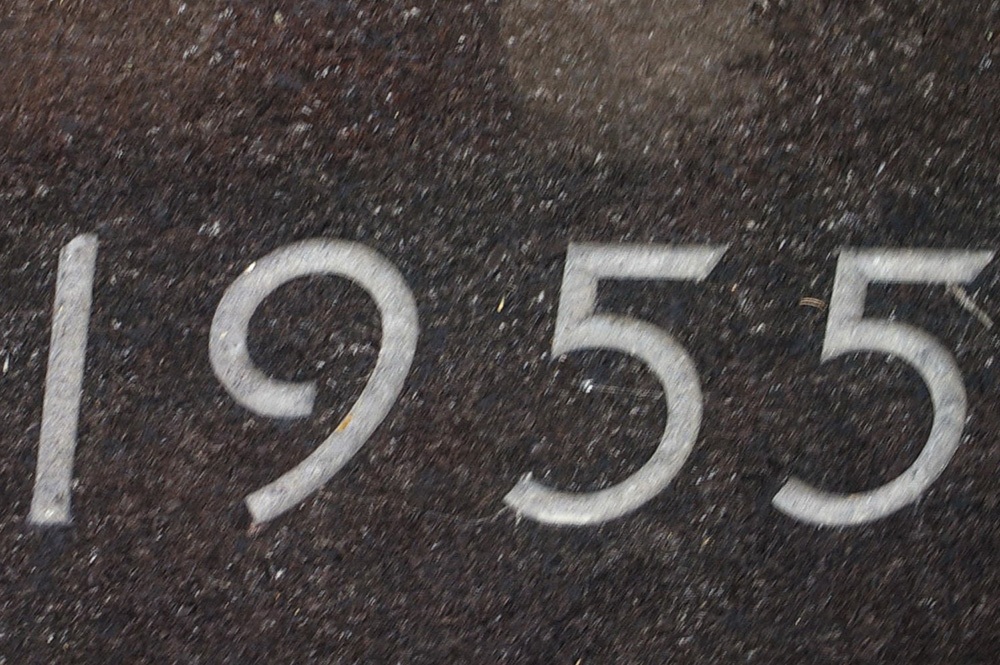 0215i-i08