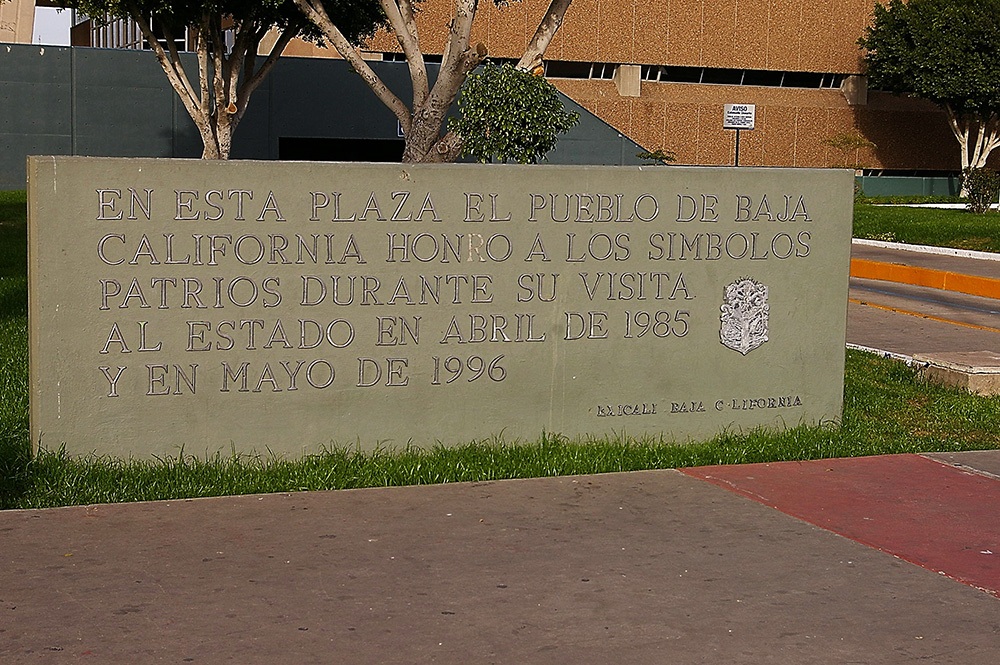 1686az08