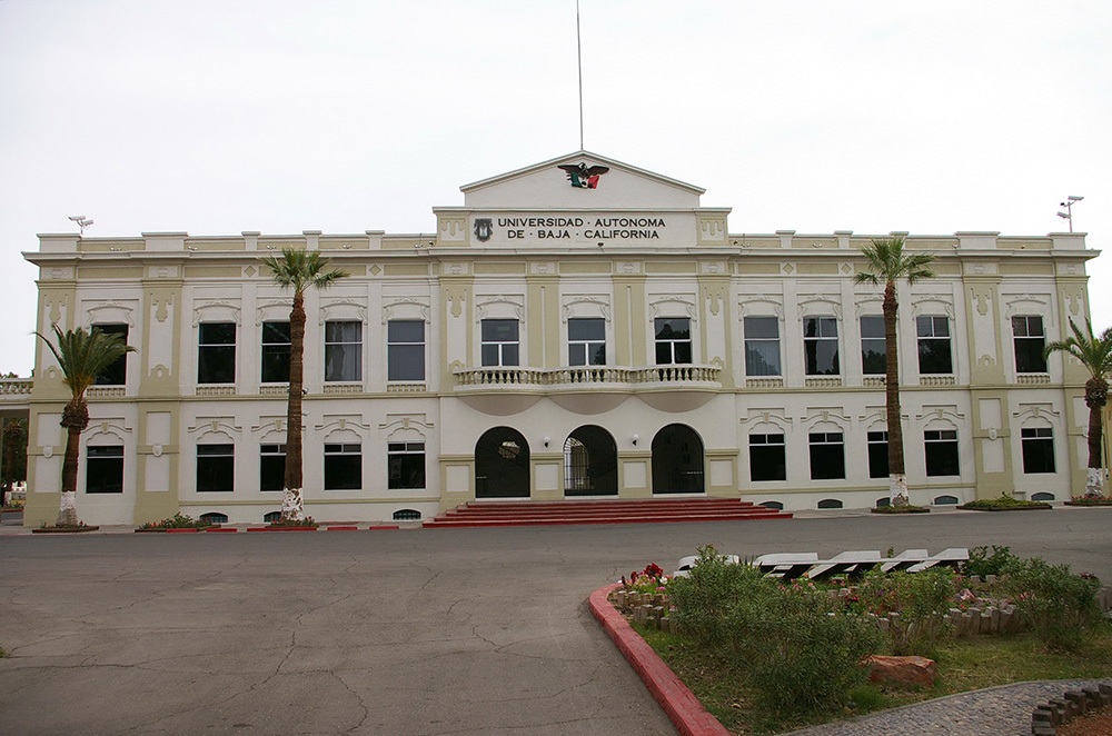 1715az08