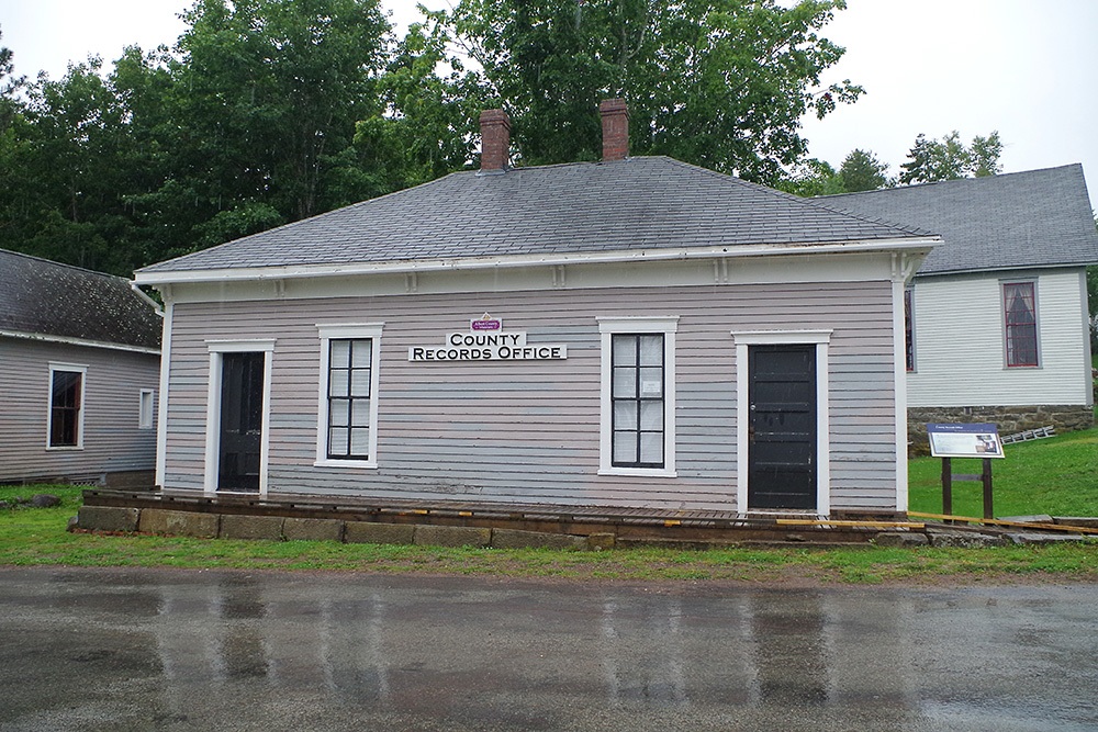 670m18
