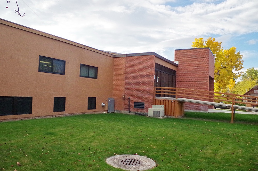 1351n23