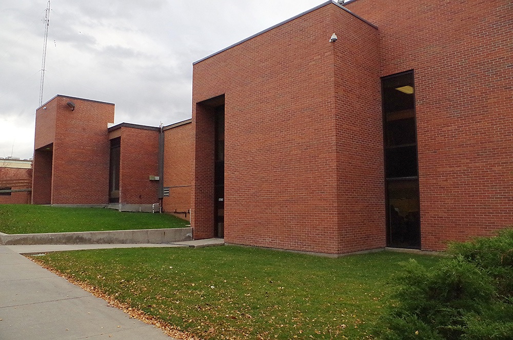 1352n23