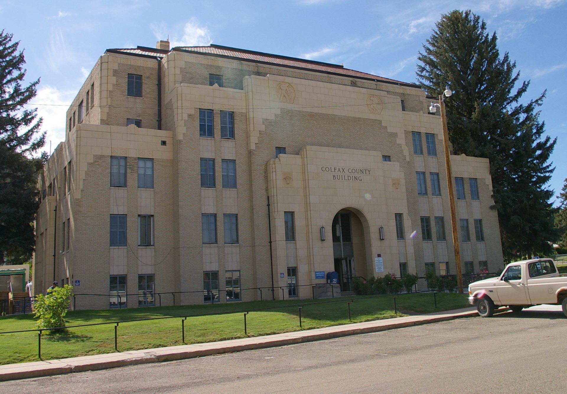 Colfax County - American Courthouses
